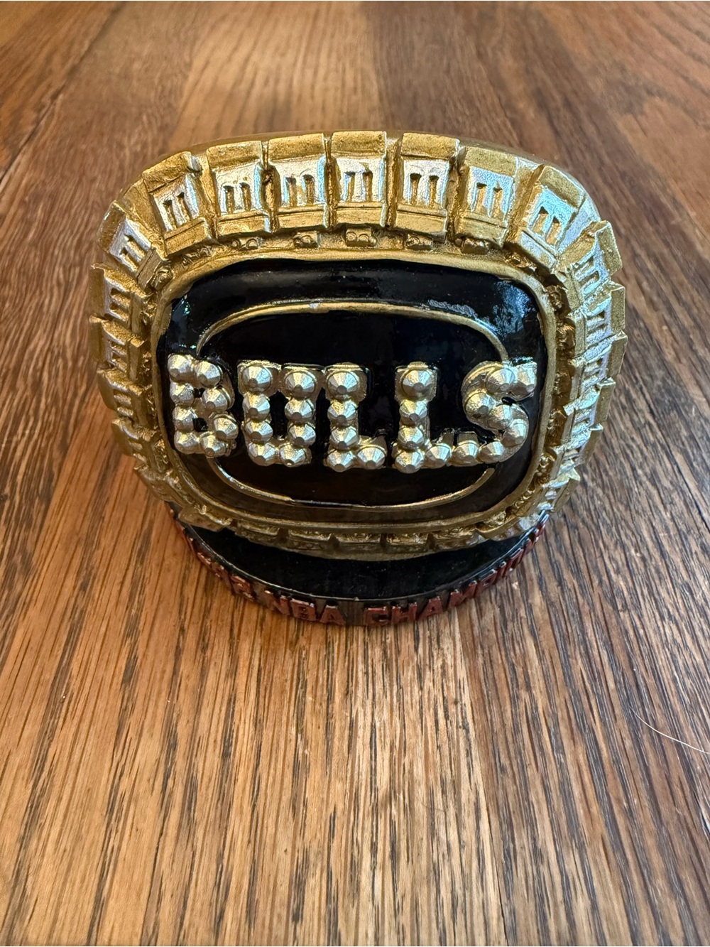 Chicago Bulls 1991-1992 NBA Championship Oversized Ring Replica Paperweight
